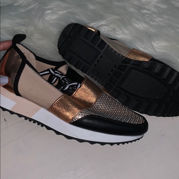 Steve Madden tennis shoes - Picture 1 of 1
